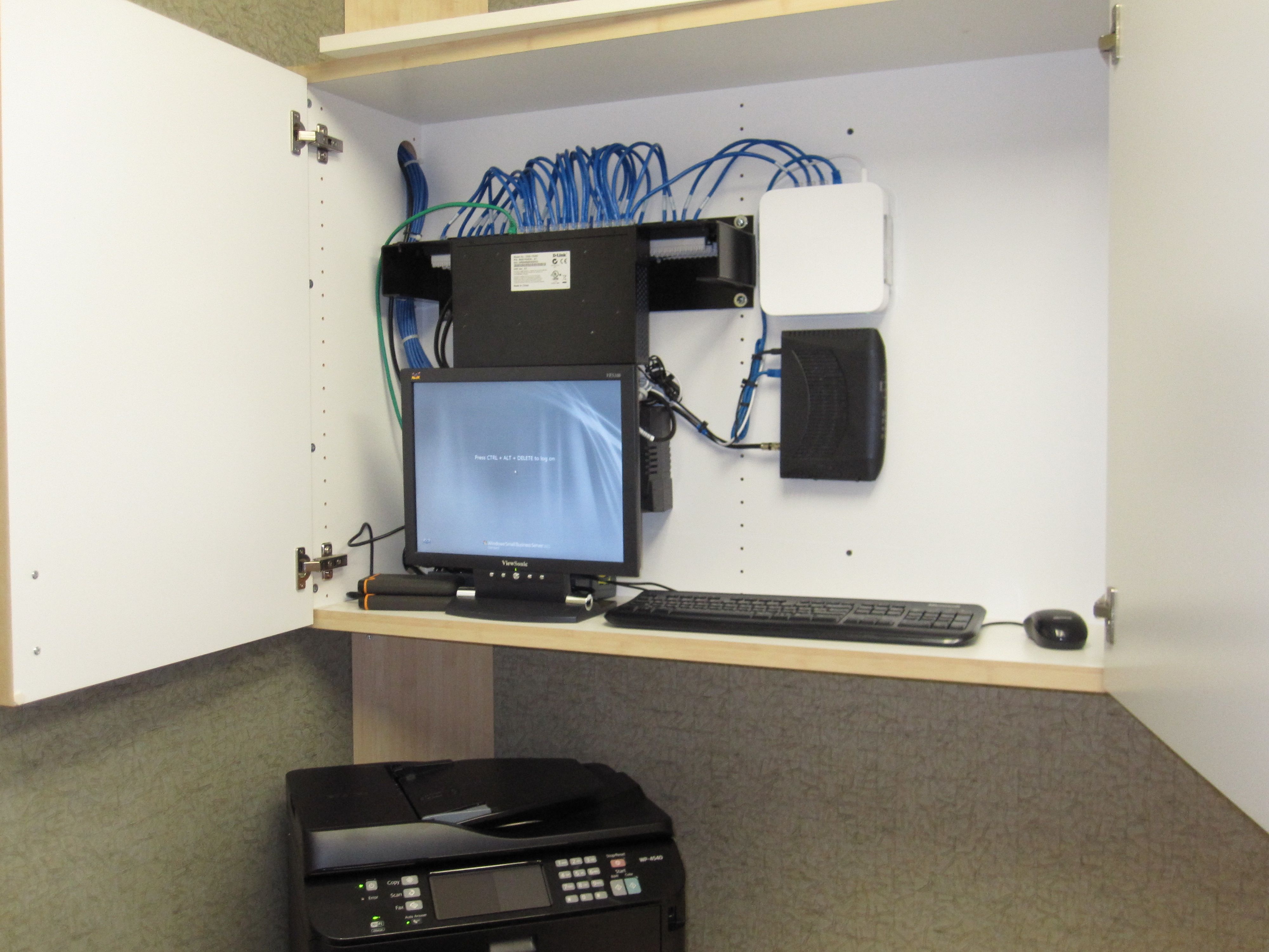 Enterprise Server Cabinet
